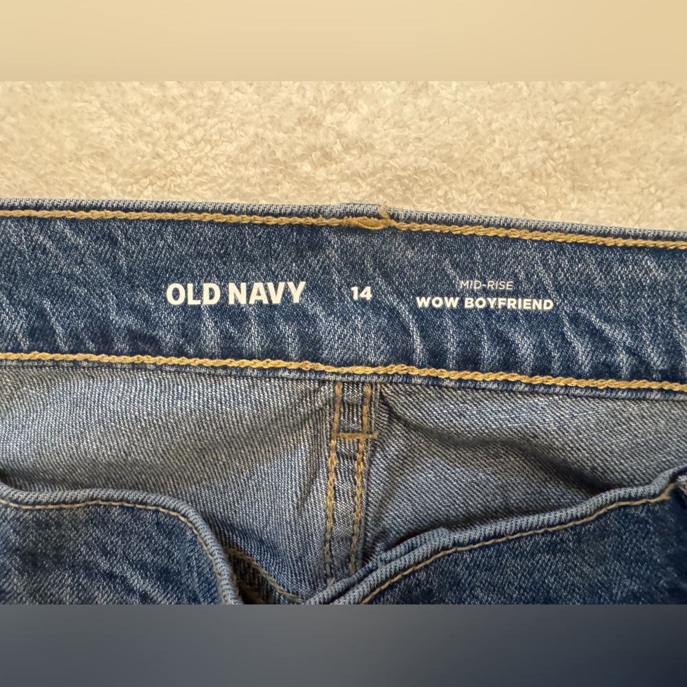 NWT Old Navy Mid-Rise Wow Boyfriend pants. - Picture 3 of 8